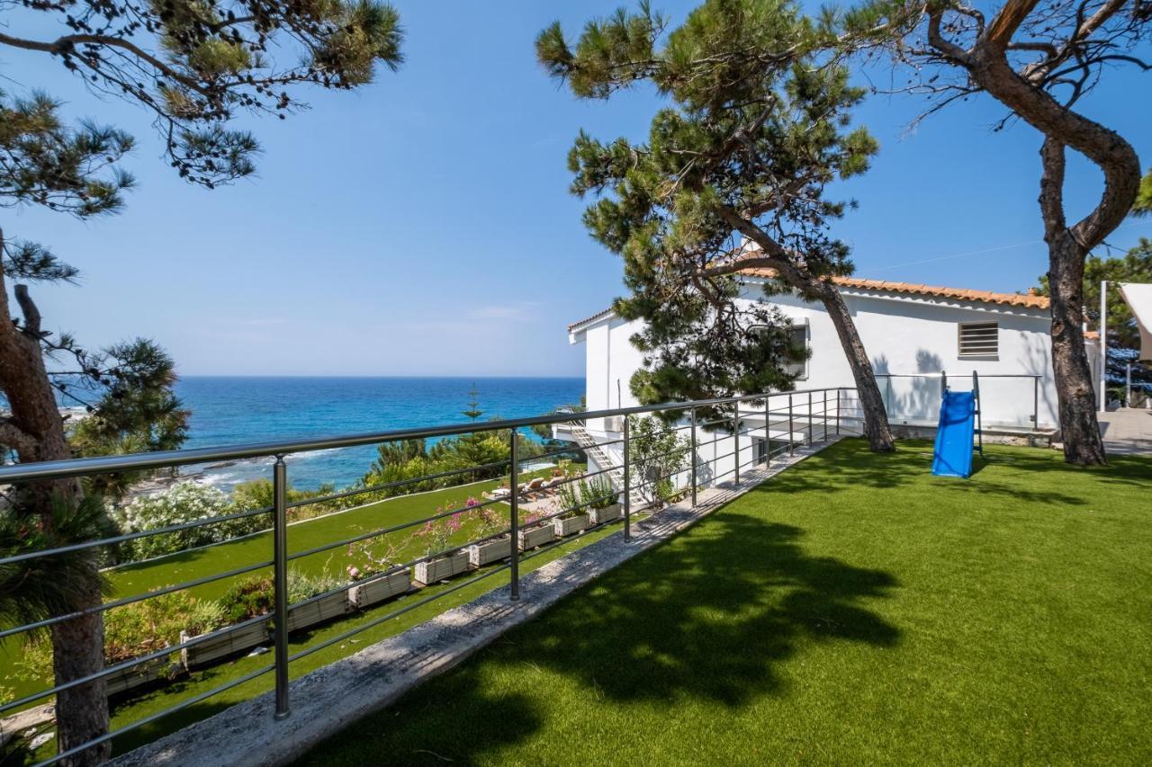 Icarus Luxury Beachfront Villa Gialiskari  Dış mekan fotoğraf